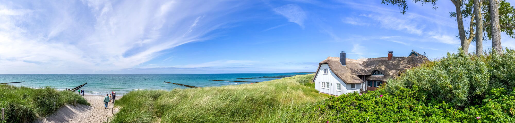 Urlauber finden in Ahrenshoop Kunstkaten, Natur pur und familienfreundliche Straende